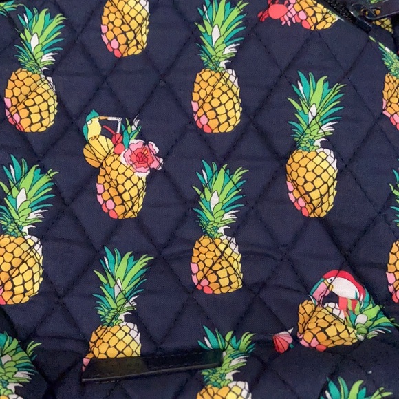 🍍Last 1! 🍍NWT Vera Bradley Toucan Party Sling Backpack - Picture 10 of 10
